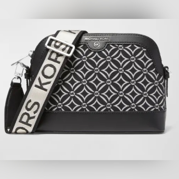 Michael Kors Handbags - Michael Kors Jet Set Charm Large Dome Crossbody